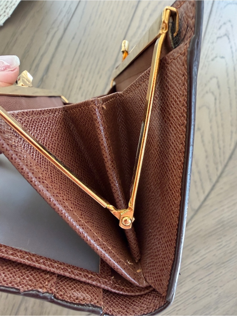 Brown Fashion Wallet - Picture 9 of 10